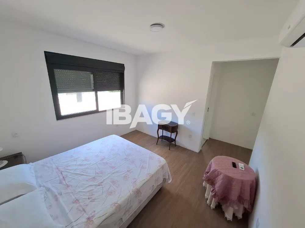 Furnished house with 4 en-suites and 220 m², no parking — photo 9