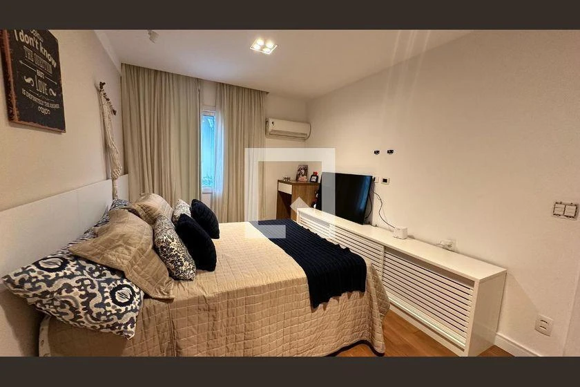 5-bedroom house with a home office — photo 5