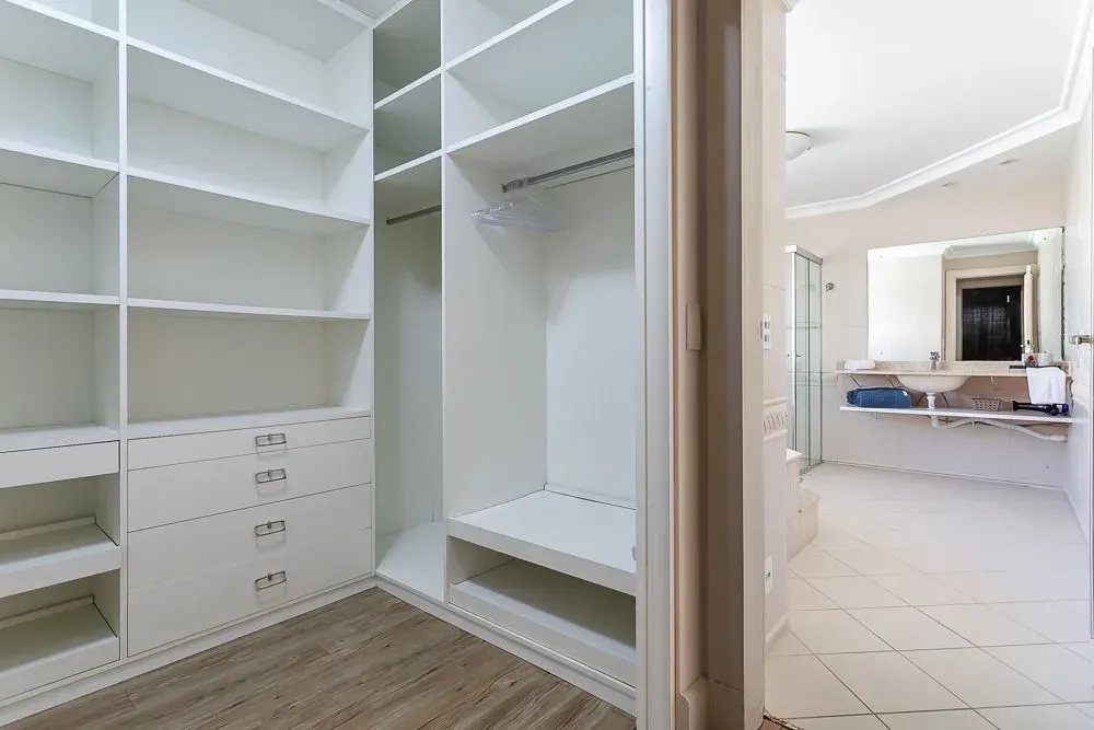Furnished house with 5 en-suite bedrooms — photo 63