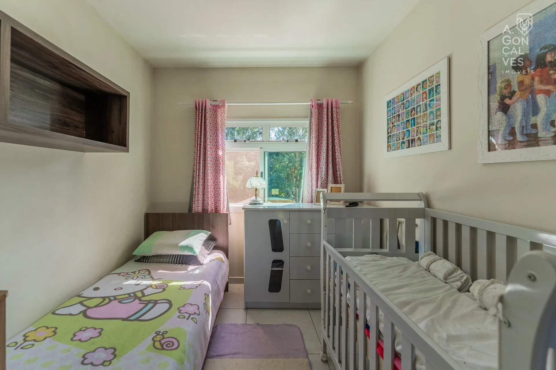 House with 4 bedrooms, 4 bathrooms and air conditioning — photo 28