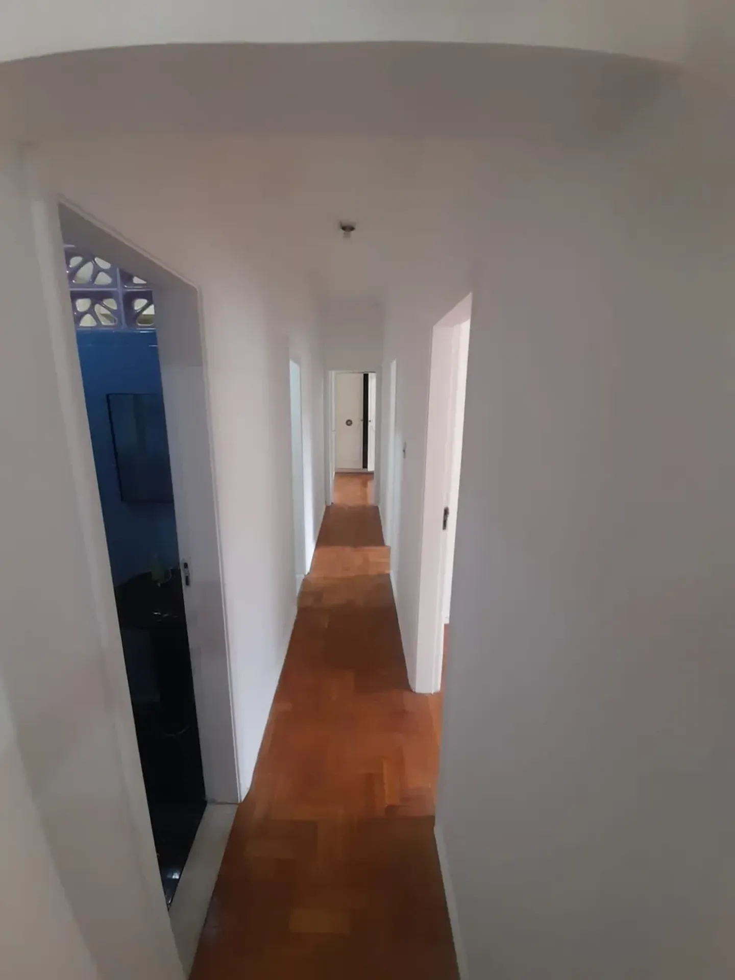Apartment, 90 m², with wood or laminate floors — photo 12