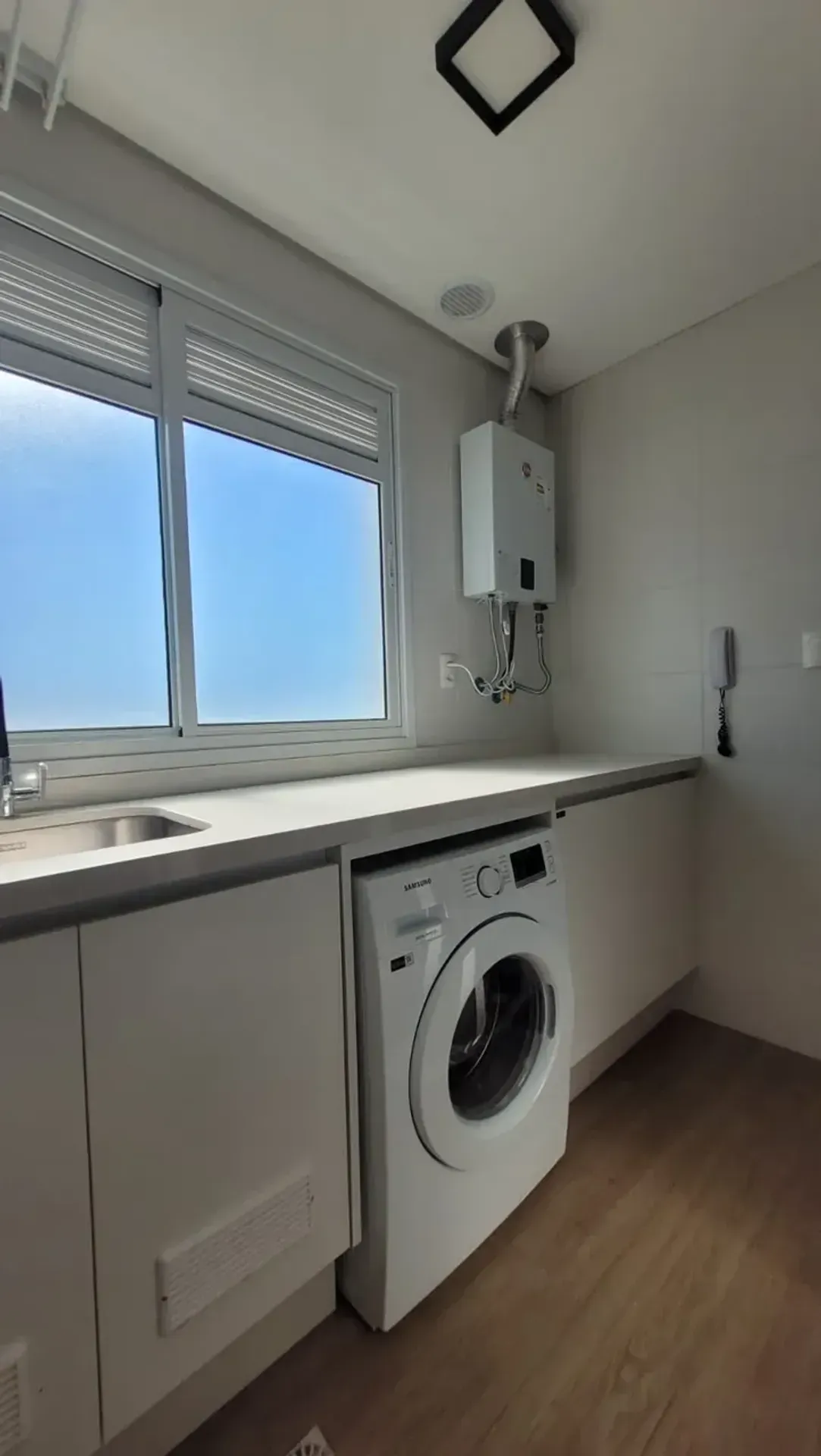 Furnished apartment with private garden and BBQ area — photo 16