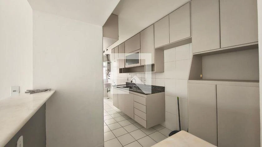 87 m² apartment with a bathtub and floor-to-ceiling windows — photo 2