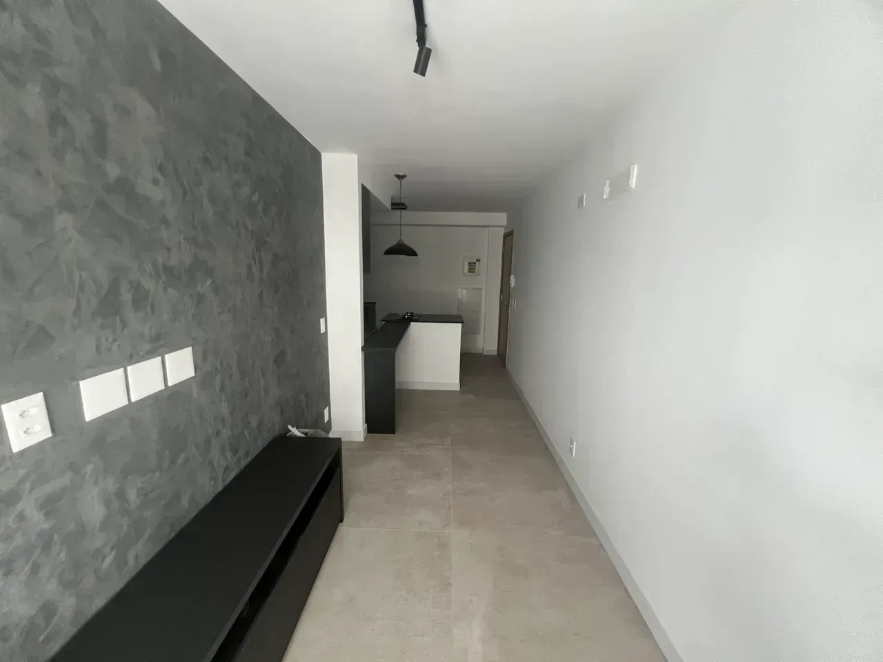 1-bedroom apartment with open-plan gas kitchen — photo 13