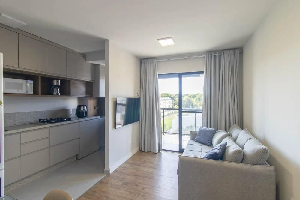 2-bedroom apartment in a building with a gym — photo 12