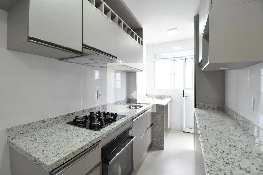 2-bedroom apartment with a home office in Curitiba — photo 2