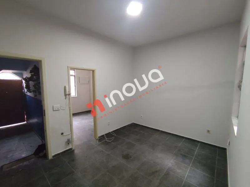 Apartamento de 1 quarto com cozinha fechada — photo 2