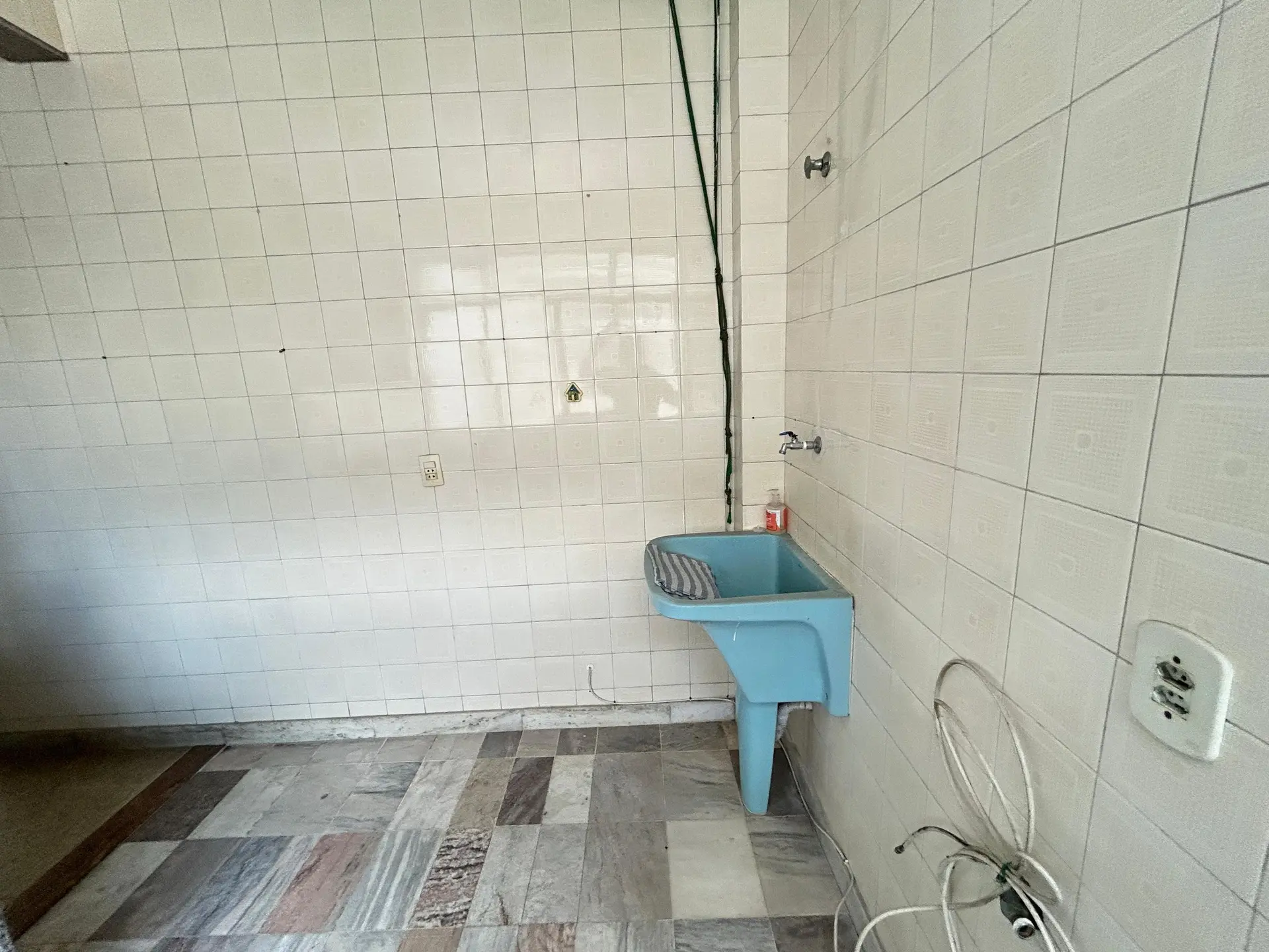 2-bedroom apartment, 1 with its own bathroom, 77 m² — photo 37