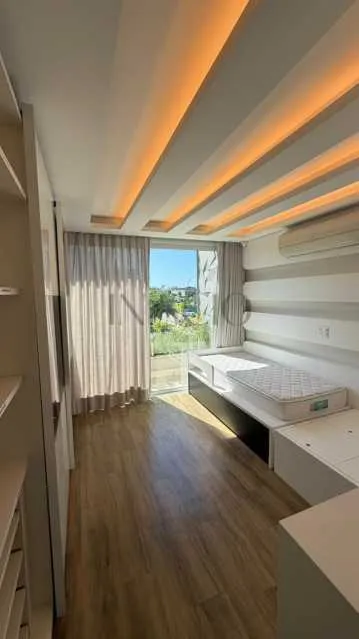 Furnished house with 5 bedrooms and 4 bathrooms, 900 m² — photo 21