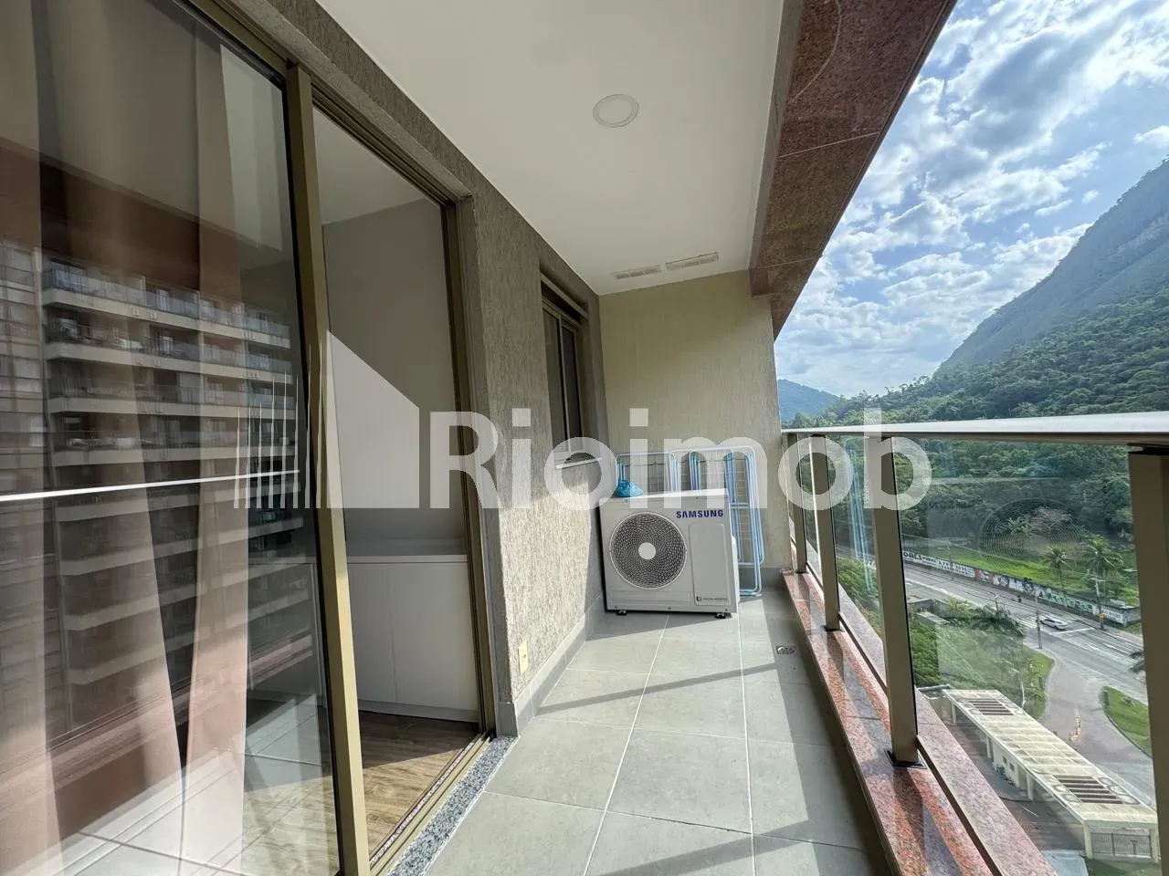 Apartamento de 45 m² com vista para as montanhas e secadora — photo 30