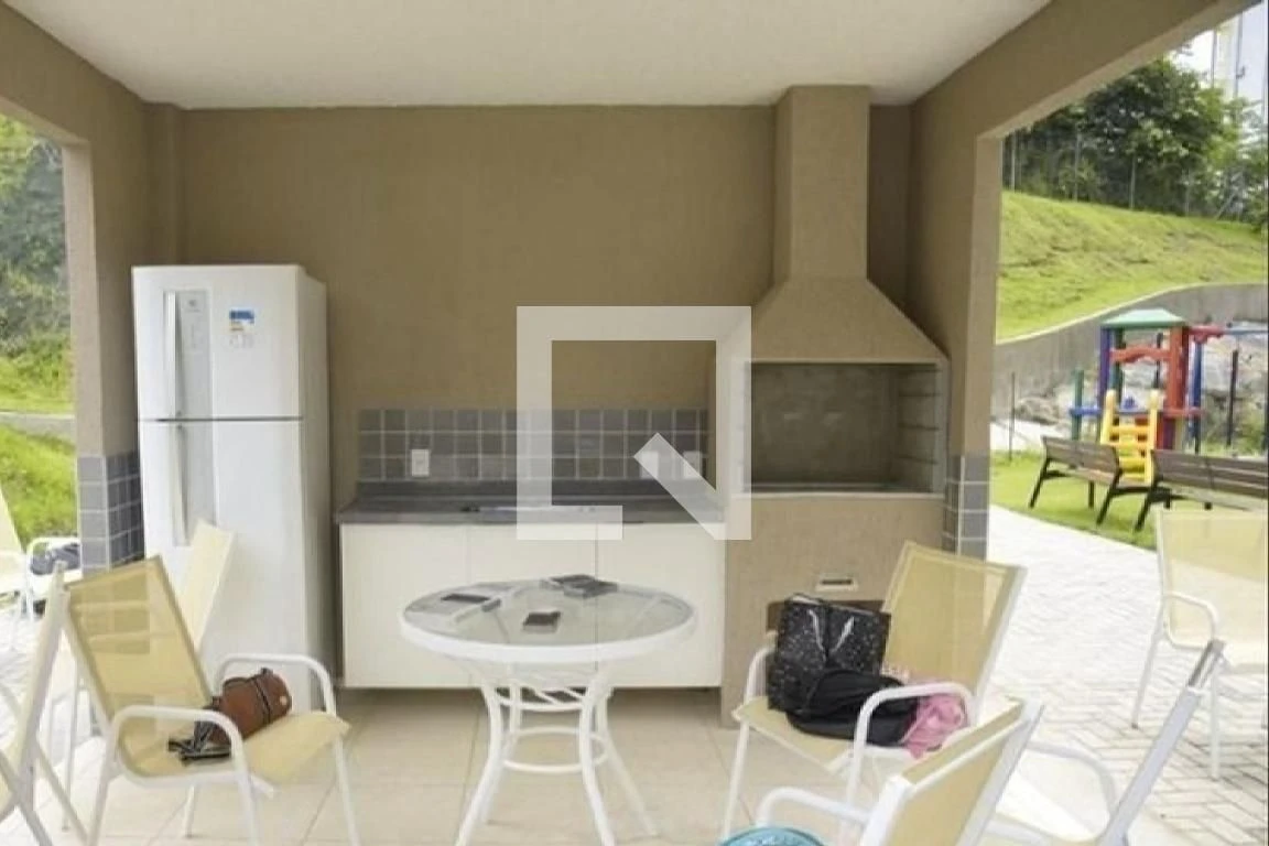 2-bedroom apartment in a building with a gym — photo 18