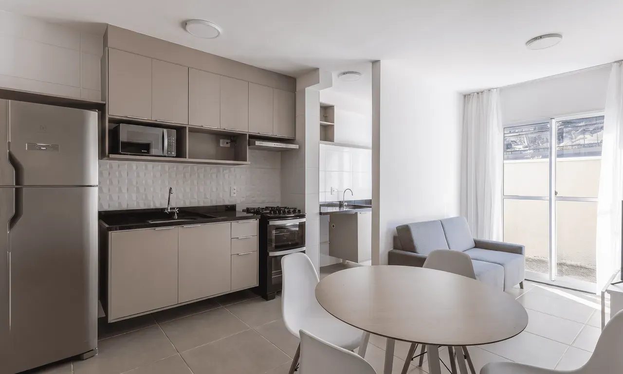 Furnished apartment, 75 m², with a glass-enclosed balcony — photo 8