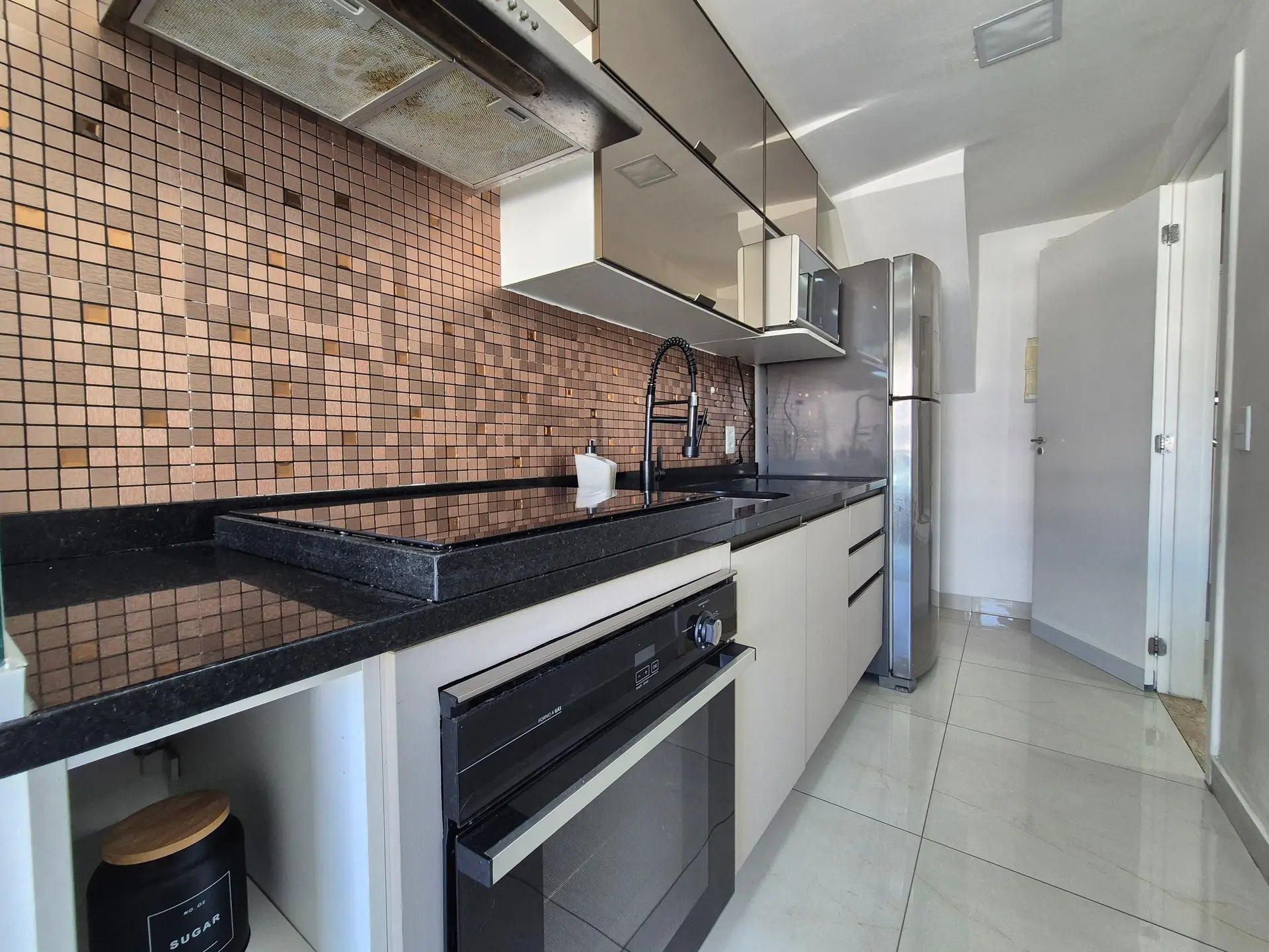 Furnished apartment with 5 bedrooms and open-plan kitchen — photo 18