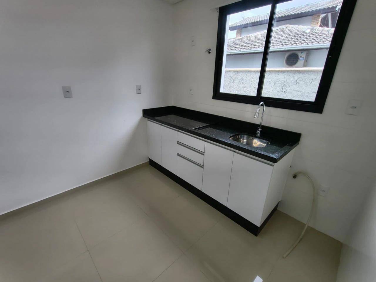 Casa, 98 m², com varanda gourmet
