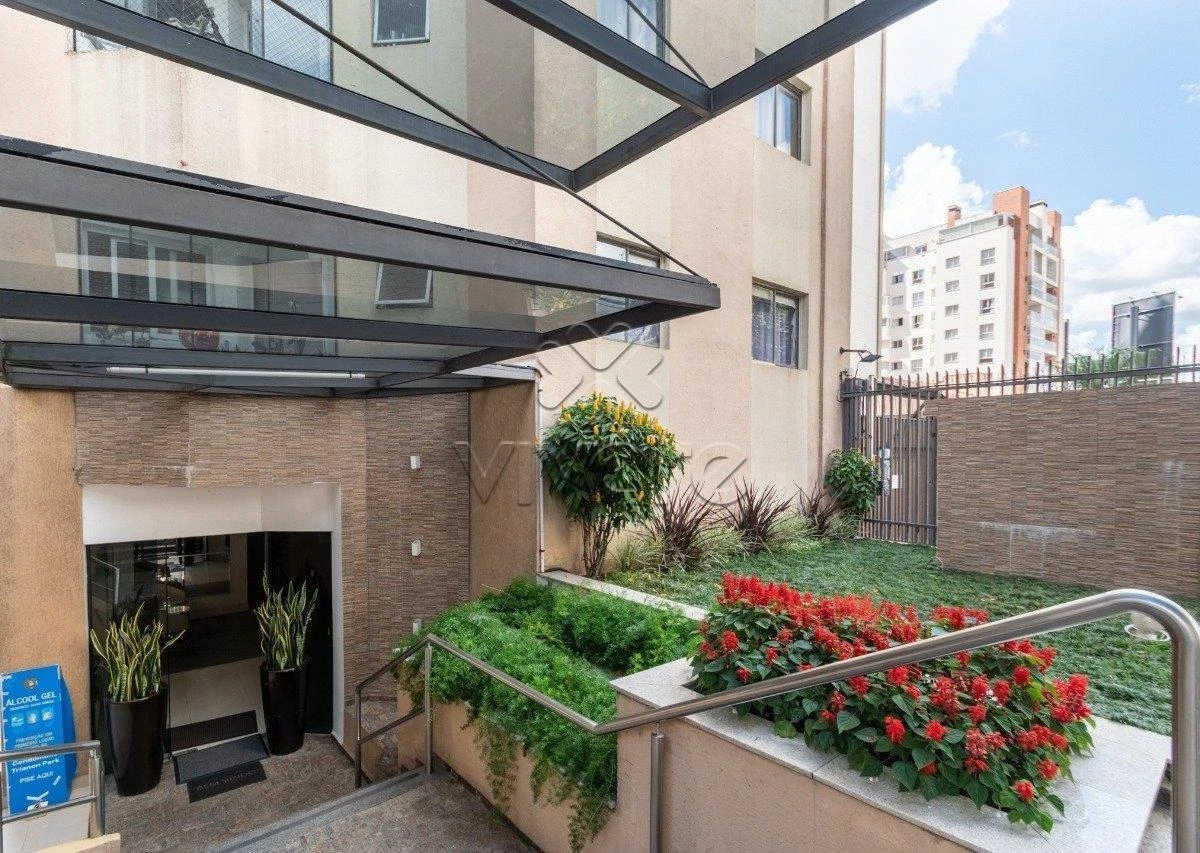 Apartment, 34 m², with a glass-enclosed balcony — photo 9