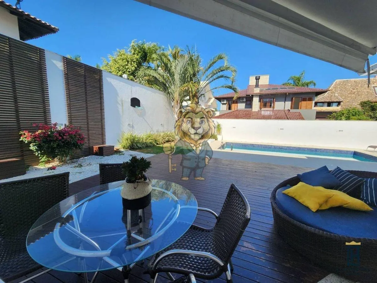 Casa de 4 dormitorios con balcón gourmet en Florianópolis — photo 37
