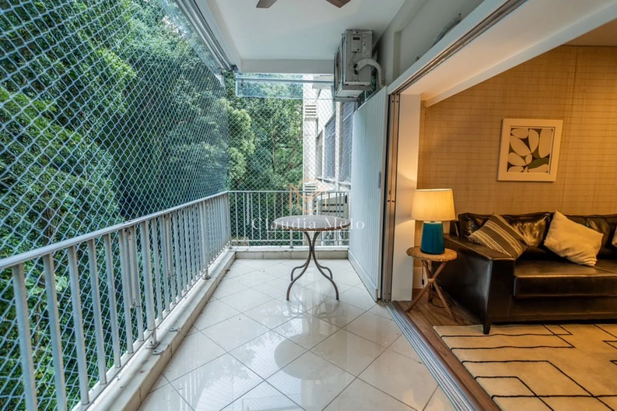 Furnished 4-bedroom apartment with gas stove kitchen — photo 12