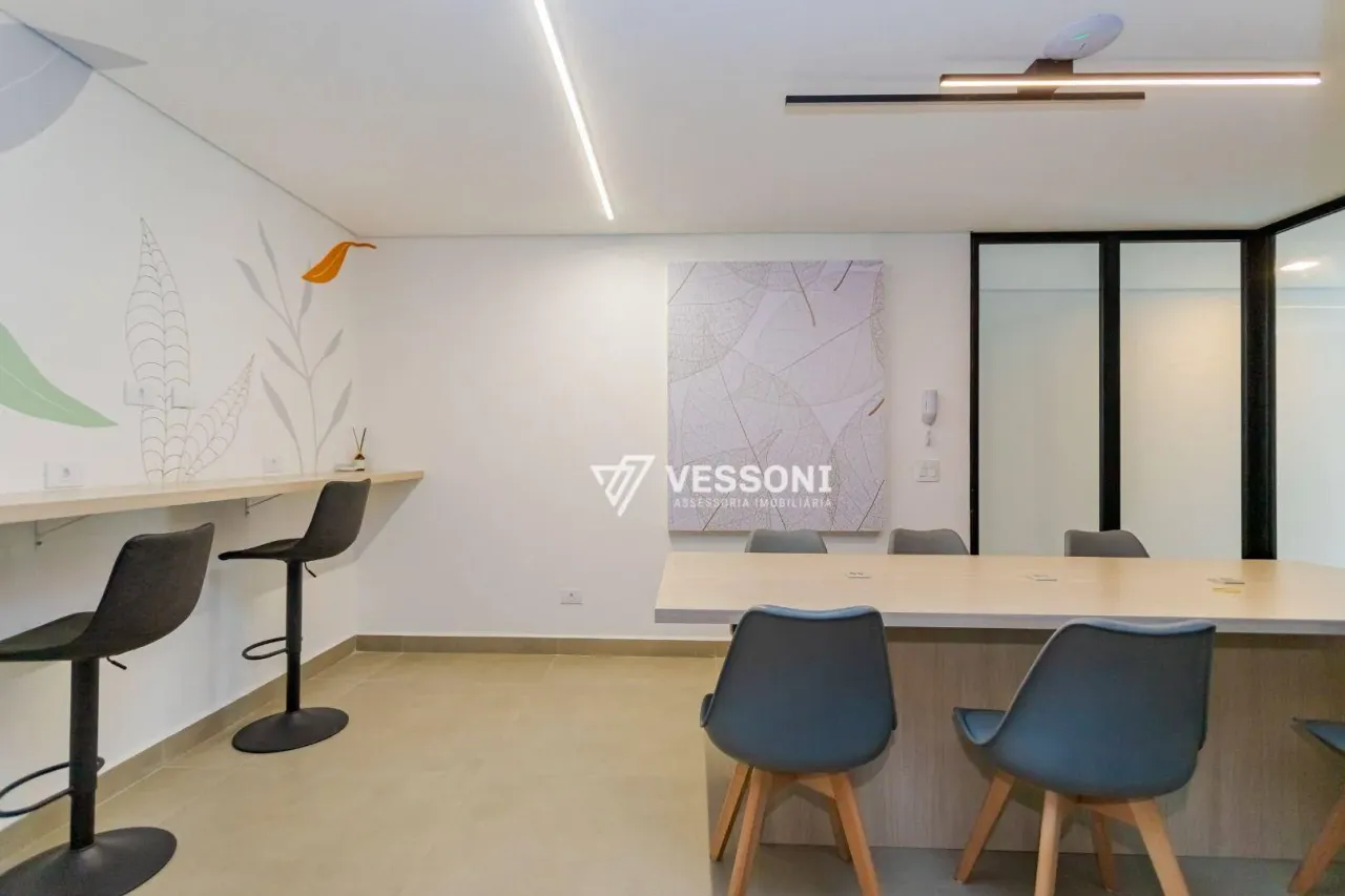 Furnished 33 m² studio with 1 bedroom and a balcony — photo 15