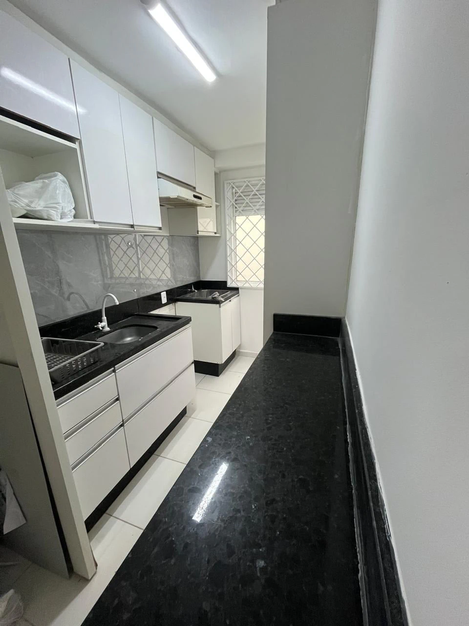 Apartment, 45 m², with a glass-enclosed balcony — photo 2