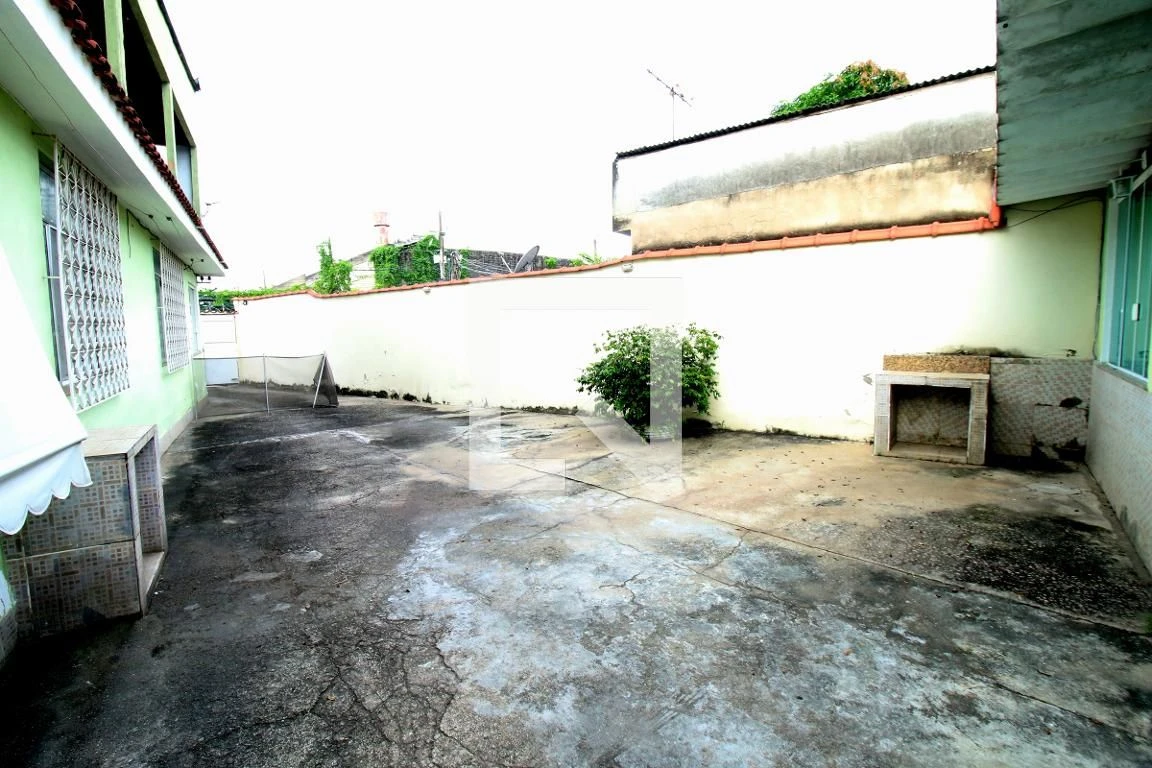 Unfurnished house for rent with 4 bedrooms and private garden — photo 9