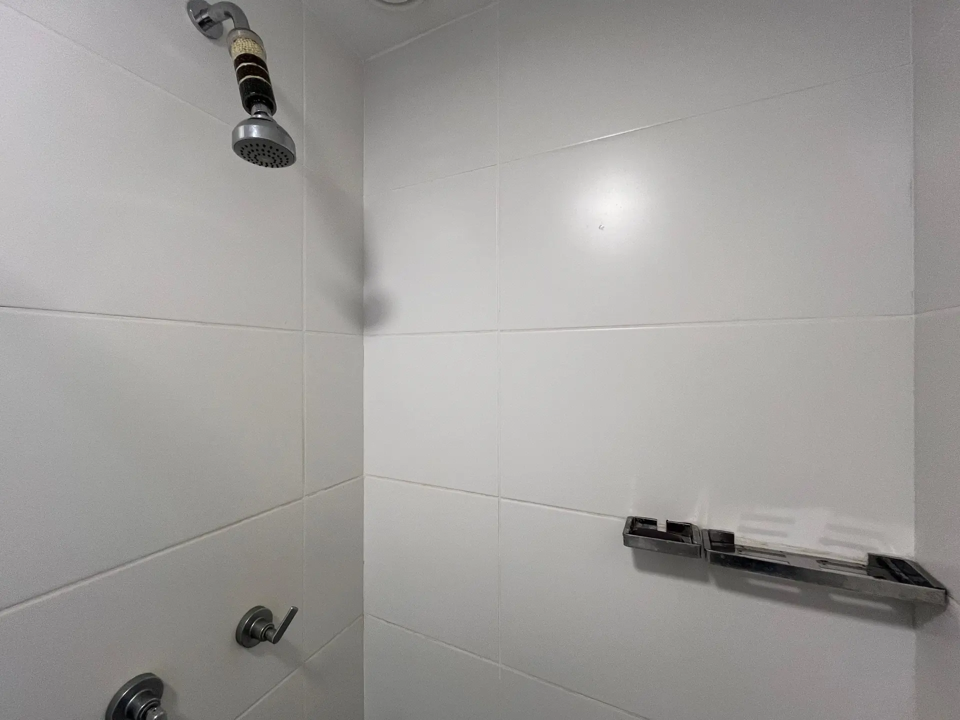 Furnished apartment, 89 m², with a glass-enclosed balcony — photo 43