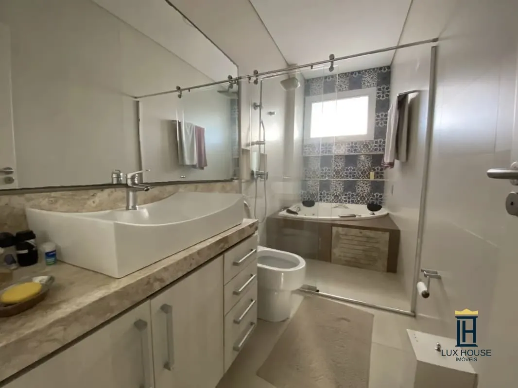 Квартира 215 м² с 3 спальнями и 2 парковками — photo 16