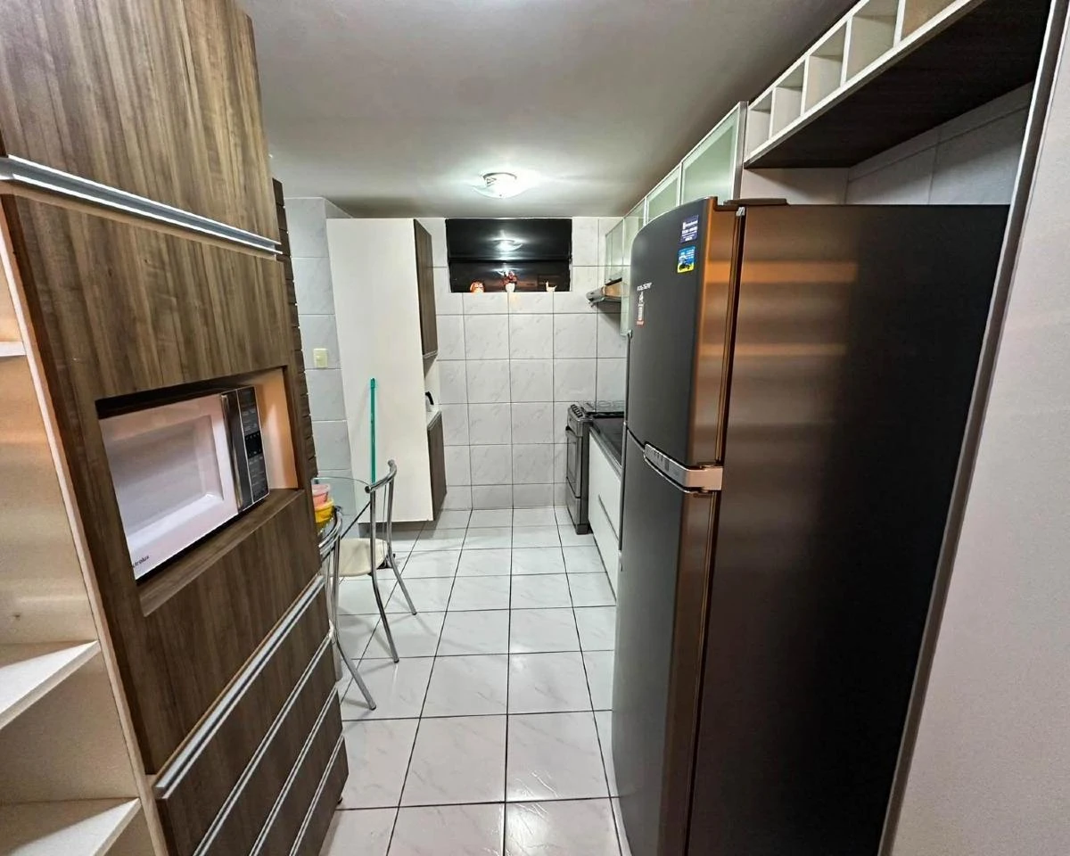 Квартира з 3 спальнями, у будинку є басейн — photo 9