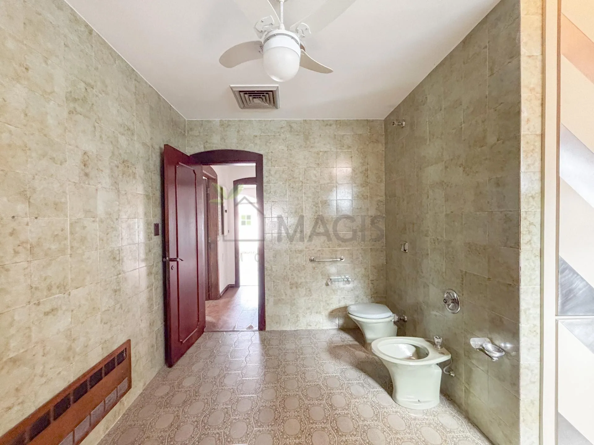 Будинок 604 м² з 4 спальнями та 4 ванними кімнатами — photo 70
