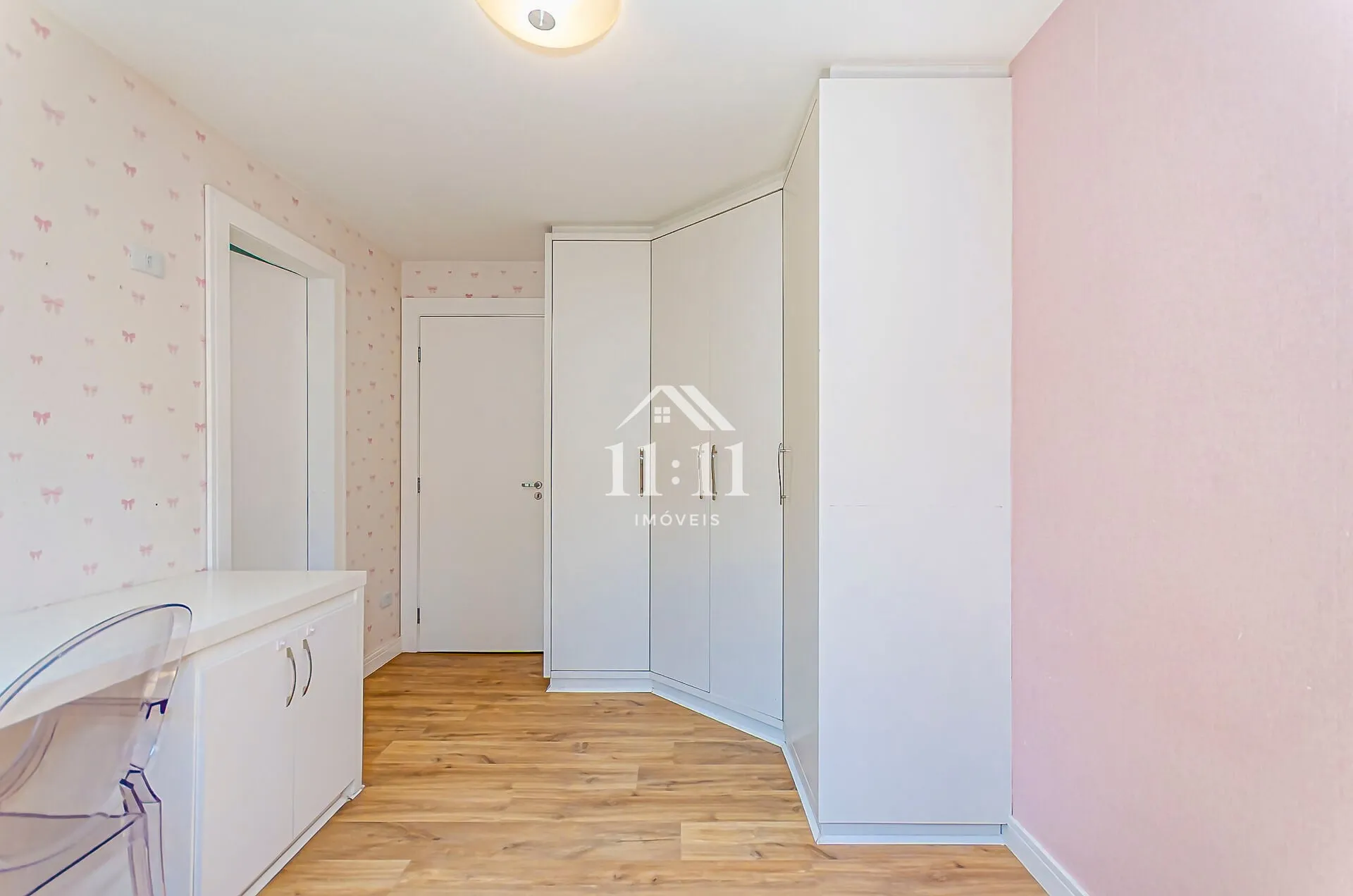 Furnished apartment, 176 m², with a home office — photo 16