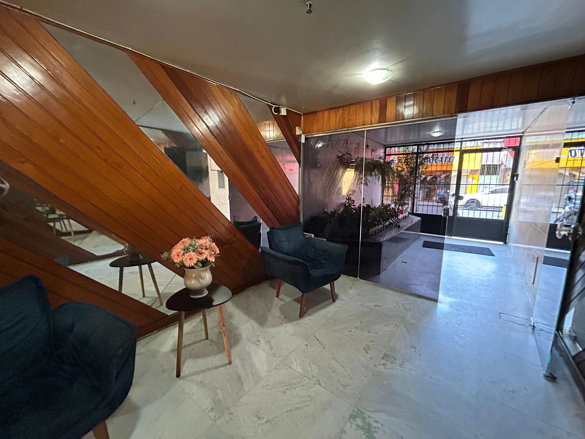 Furnished 4-bedroom rental apartment with 5 parking spaces — photo 61
