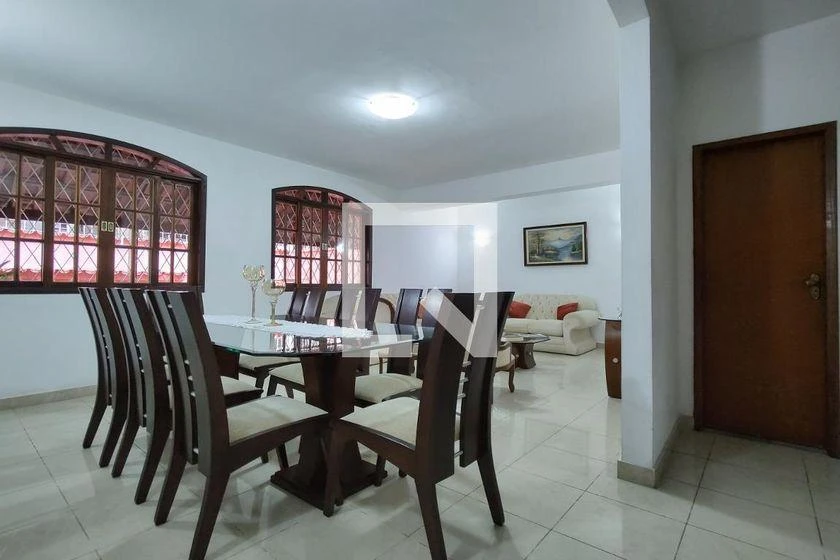 House with 6 bedrooms and shared pool — photo 20