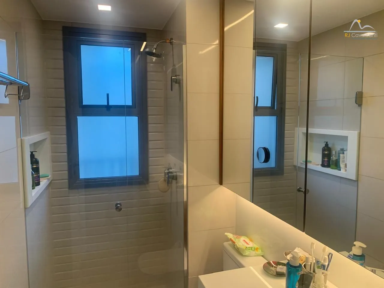 2-bedroom apartment with 3 bathrooms and 2 parking spaces — photo 29
