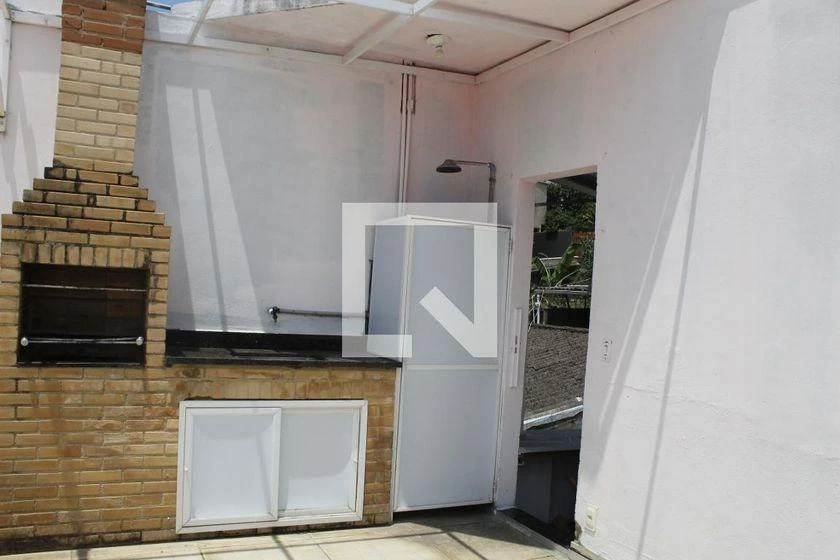 Casa para locação com 1 quarto e 360 m² — photo 8