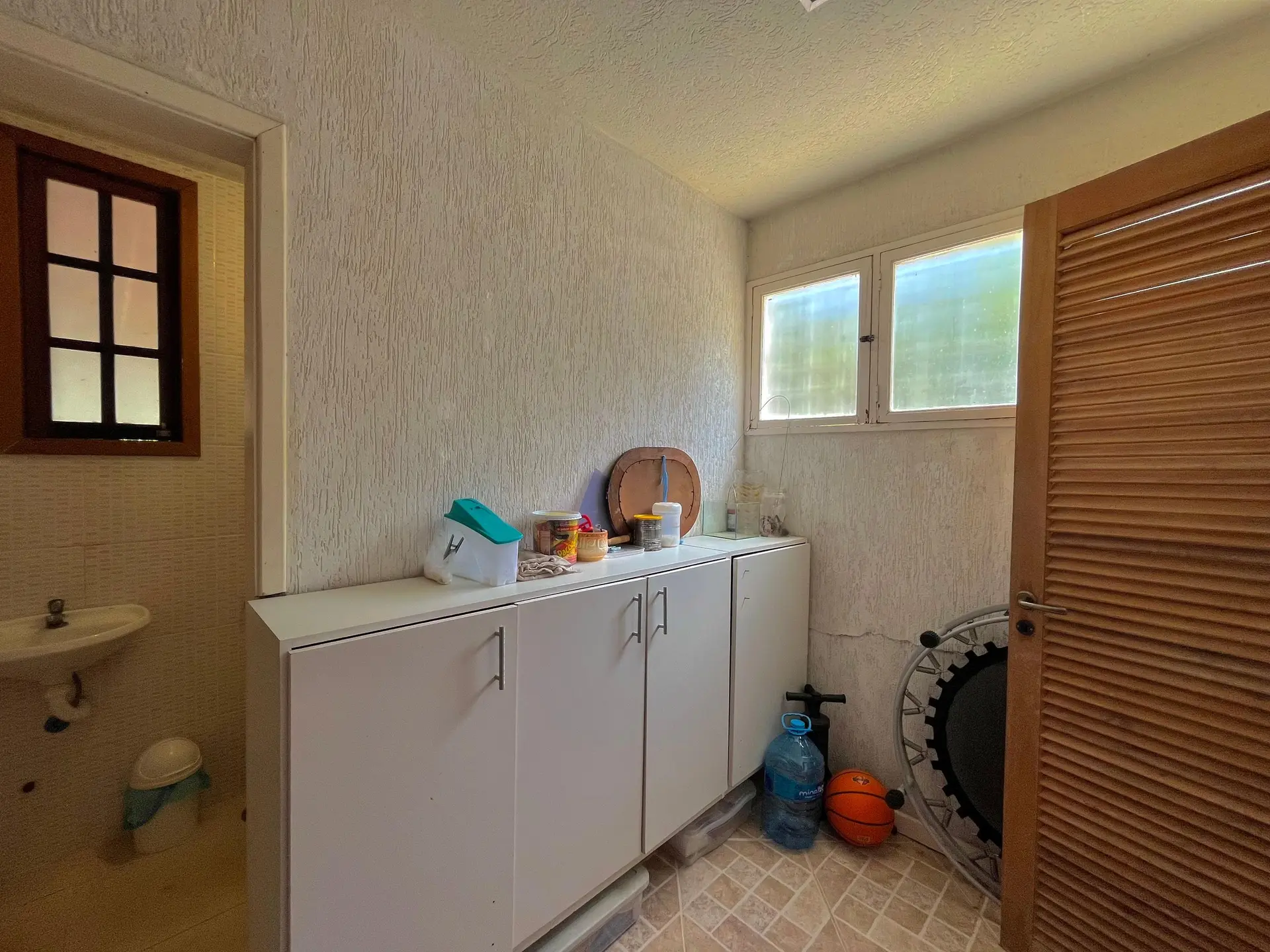 Ванна та 4 спальні: будинок 350 м² — photo 65