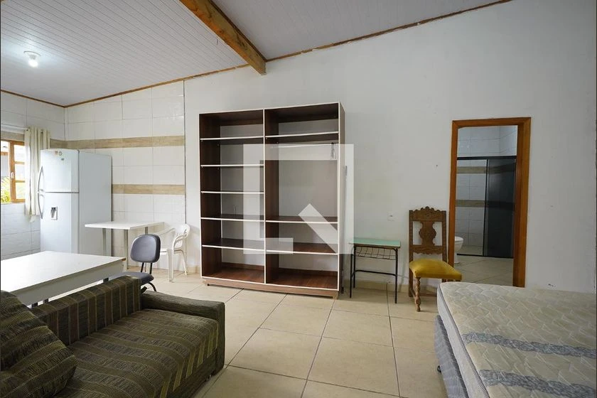 Estudio con 1 dormitorio y 1 baño con cocina compacta — photo 8