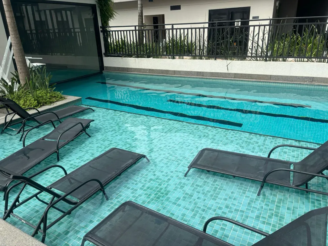 Furnished 34 m² apartment with balcony and 1 bedroom — photo 24