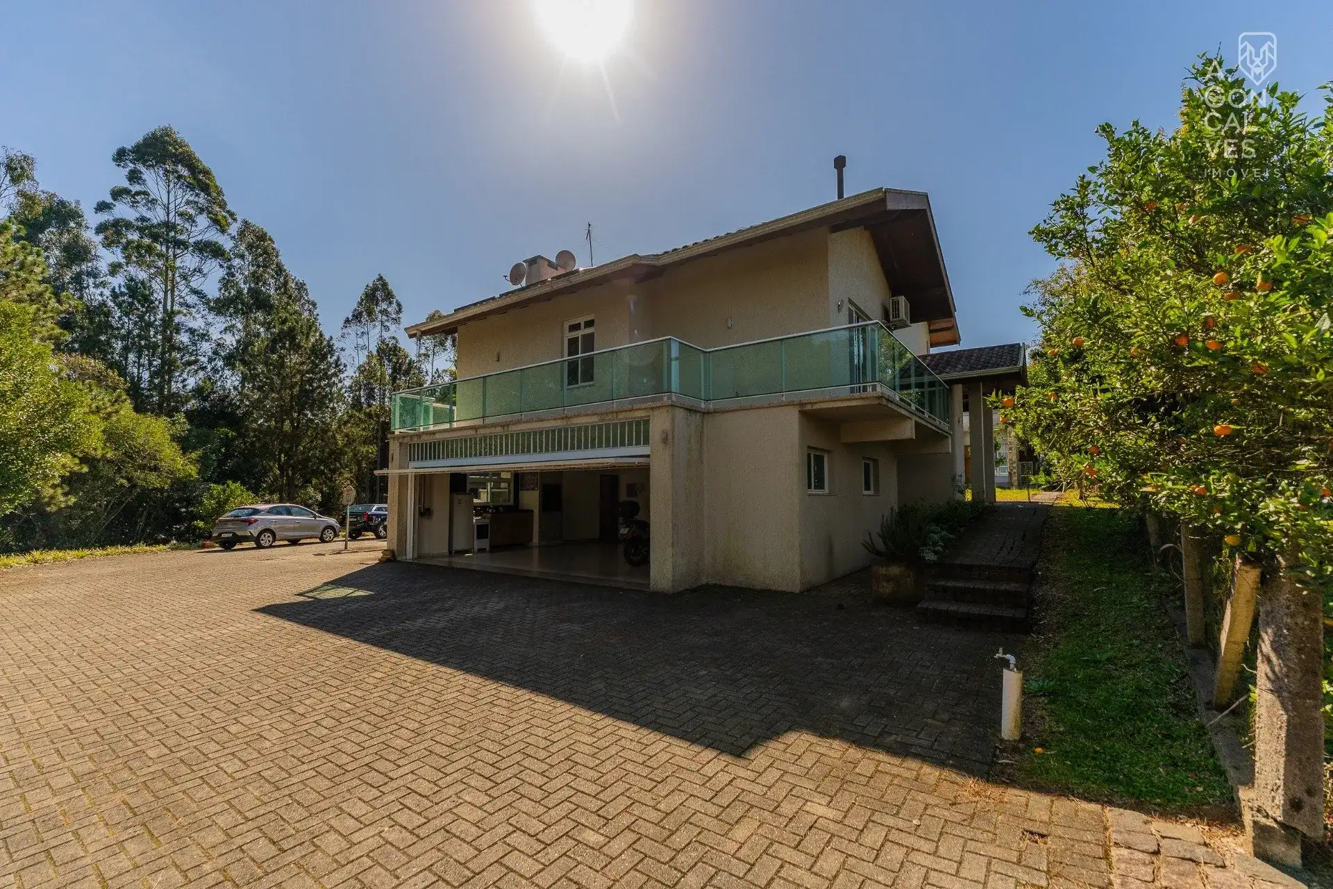 House with 4 bedrooms, 4 bathrooms and air conditioning — photo 8