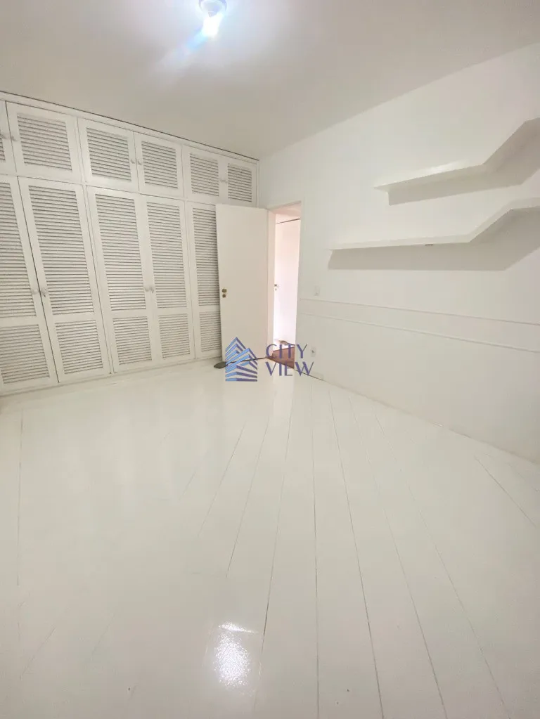 Unfurnished 4-bedroom house with 1000 m² — photo 23