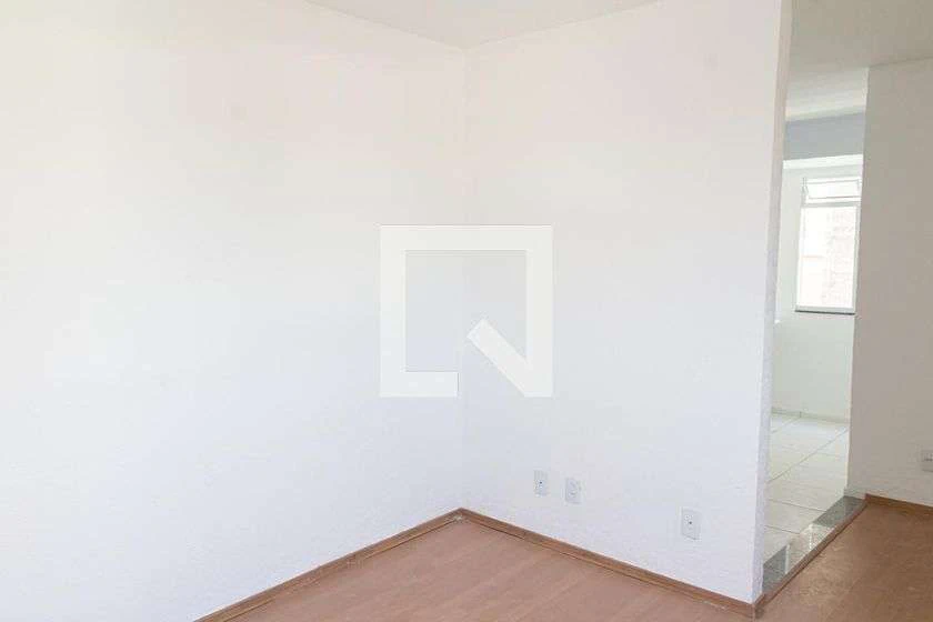 Unfurnished 2-bedroom apartment with 45 m² and wood floors — photo 24