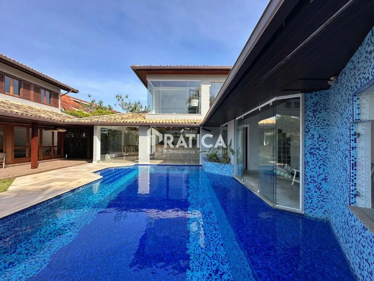 House with 5 bedrooms and 5 bathrooms, balcony grill — photo 13