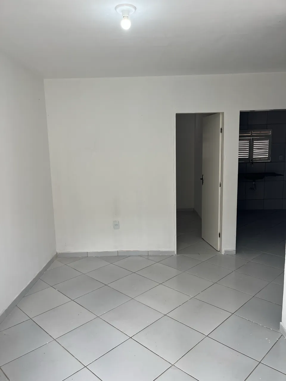 Apartment with 2 bedrooms, separate kitchen and 1 parking
