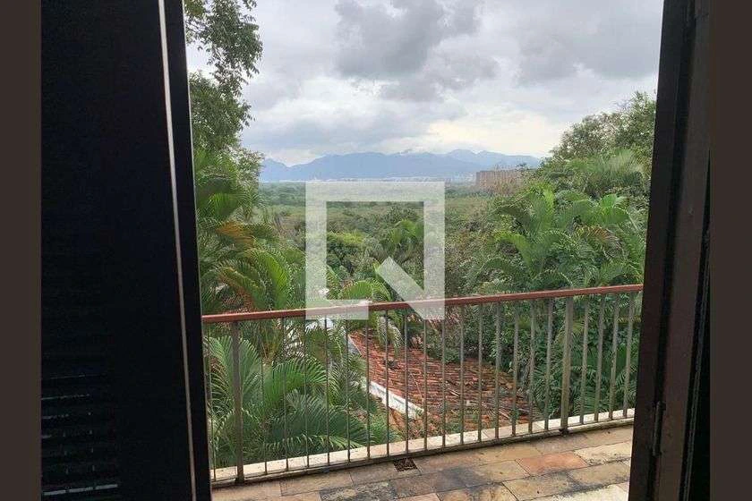 Casa com 4 quartos e 360 m², mobiliada, com 2 vagas — photo 15