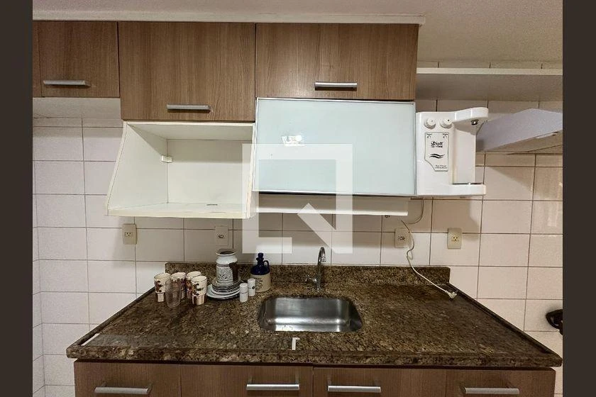 3-bedroom apartment in a building with a gym — photo 20