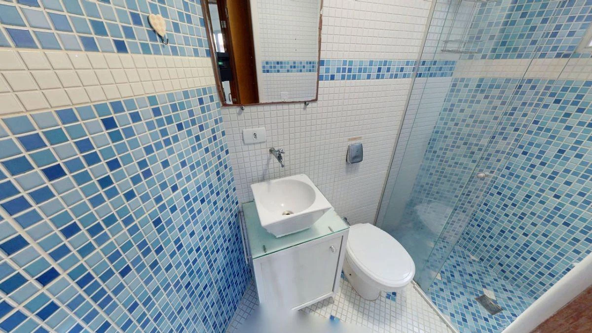 Home office in a 2-bedroom apartment, 35 m² — photo 28