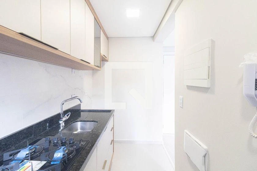 2-bedroom apartment in a building with a gym — photo 35