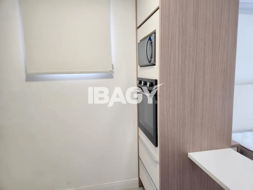 Furnished 35 m² studio with 1 bedroom and 1 bathroom — photo 2