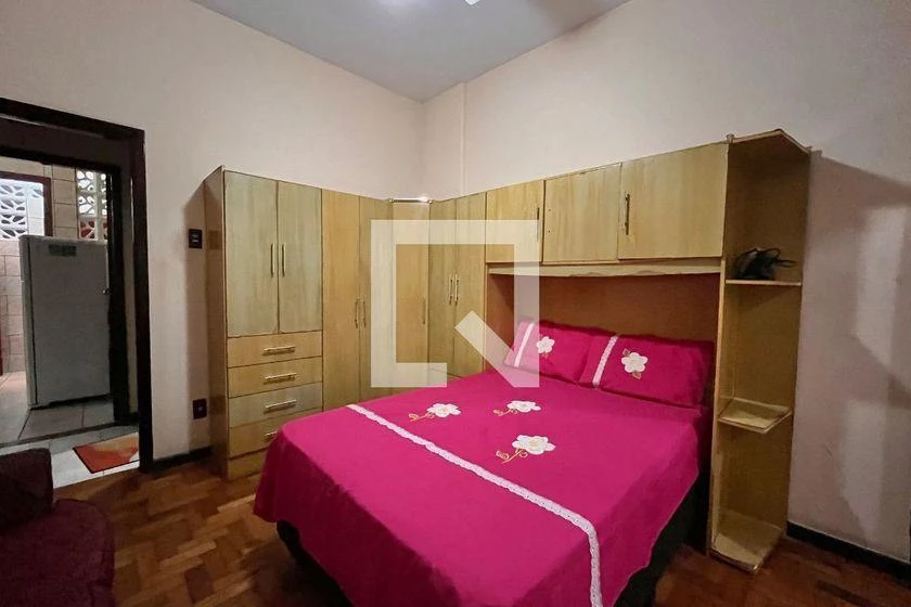 Furnished 2-bedroom apartment with 65 m² — photo 16