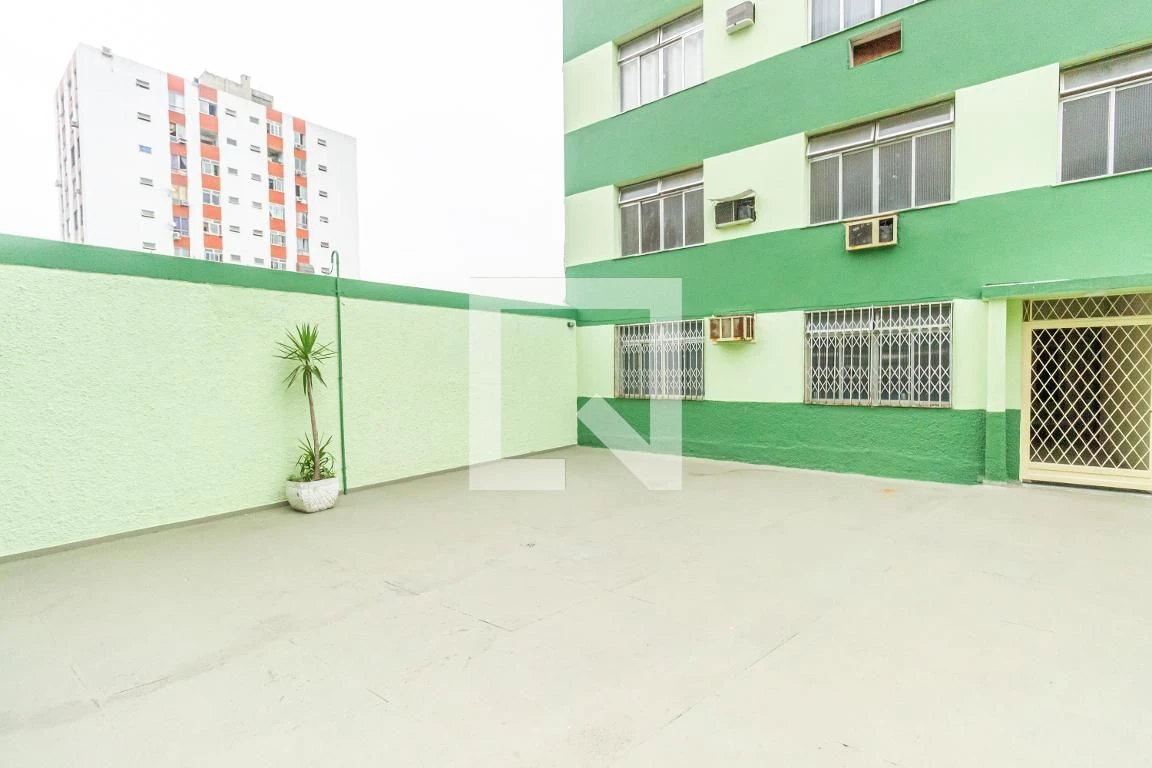 Furnished 3-bedroom apartment with BBQ area — photo 13