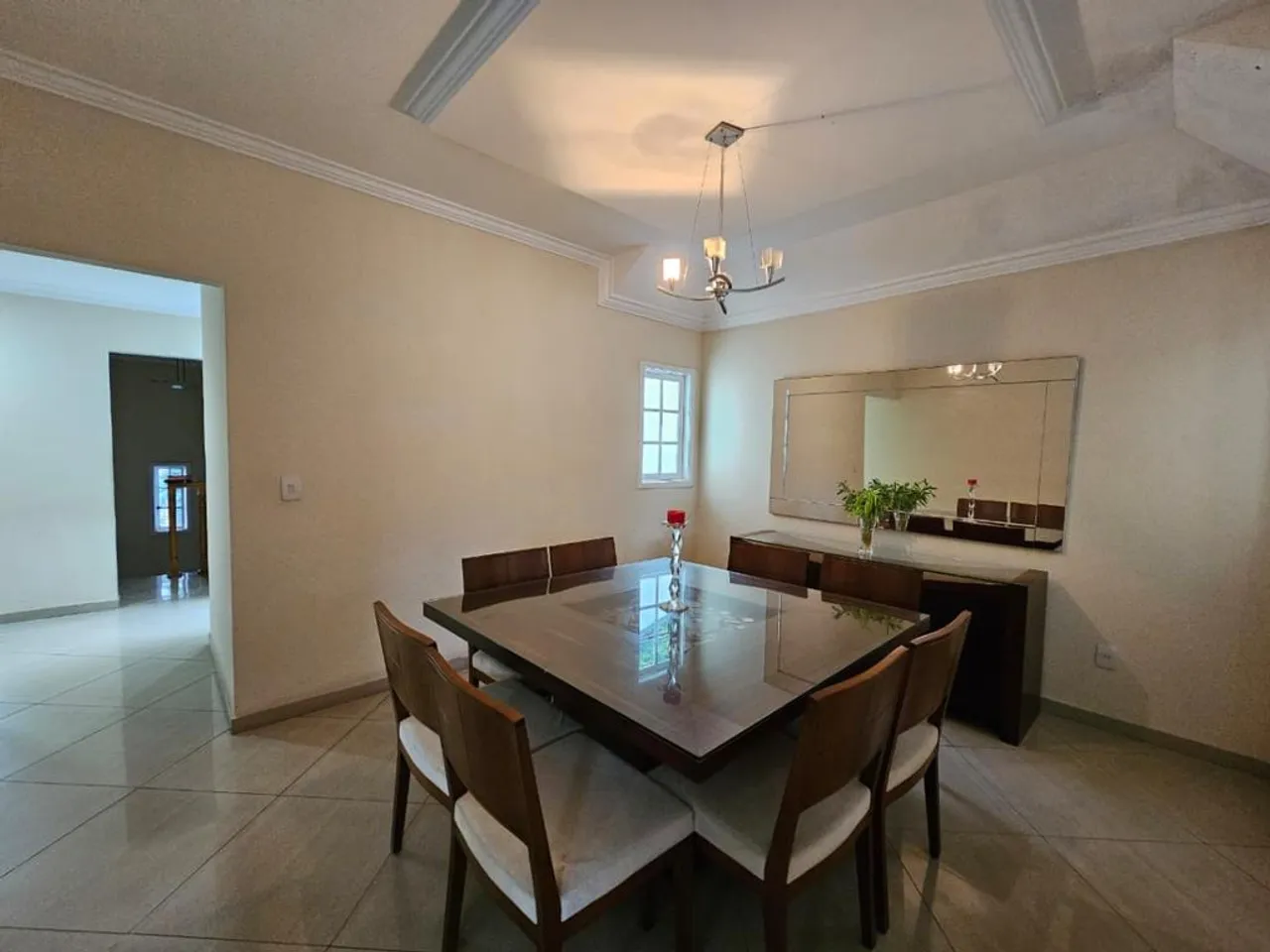House with 5 bedrooms and open-plan kitchen — photo 6