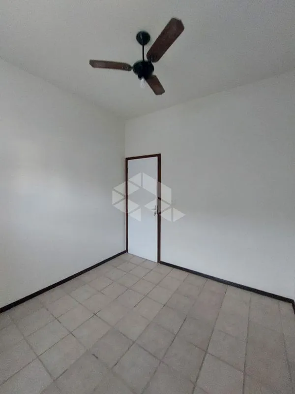 210 m² rental house with 4 bedrooms and a grilled balcony — photo 3